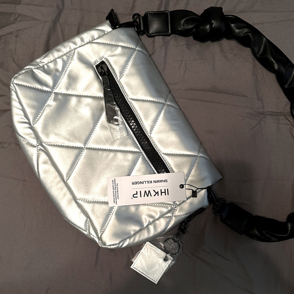 Shawn Killinger & IHKWIP Silver Quilted Shoulder Bag - Picture 2 of 6